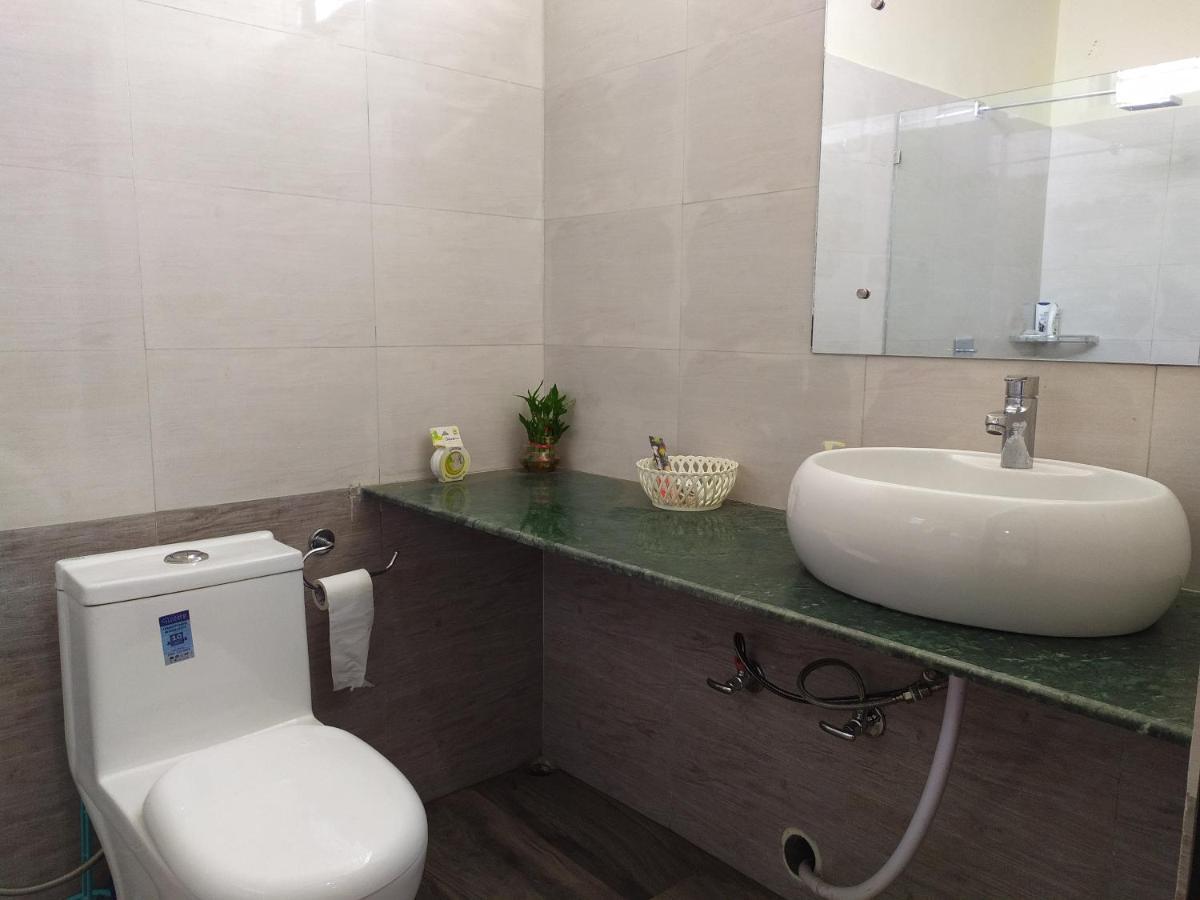 Alpanest Apartment กูวาฮาติ ภายนอก รูปภาพ